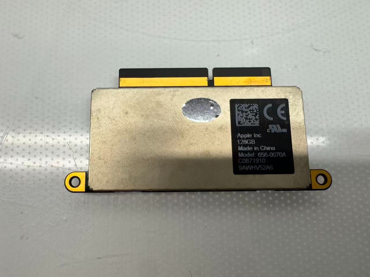 Apple MacBook Pro Retina 13.3" A1708 128GB SSD 2017 656-0066A