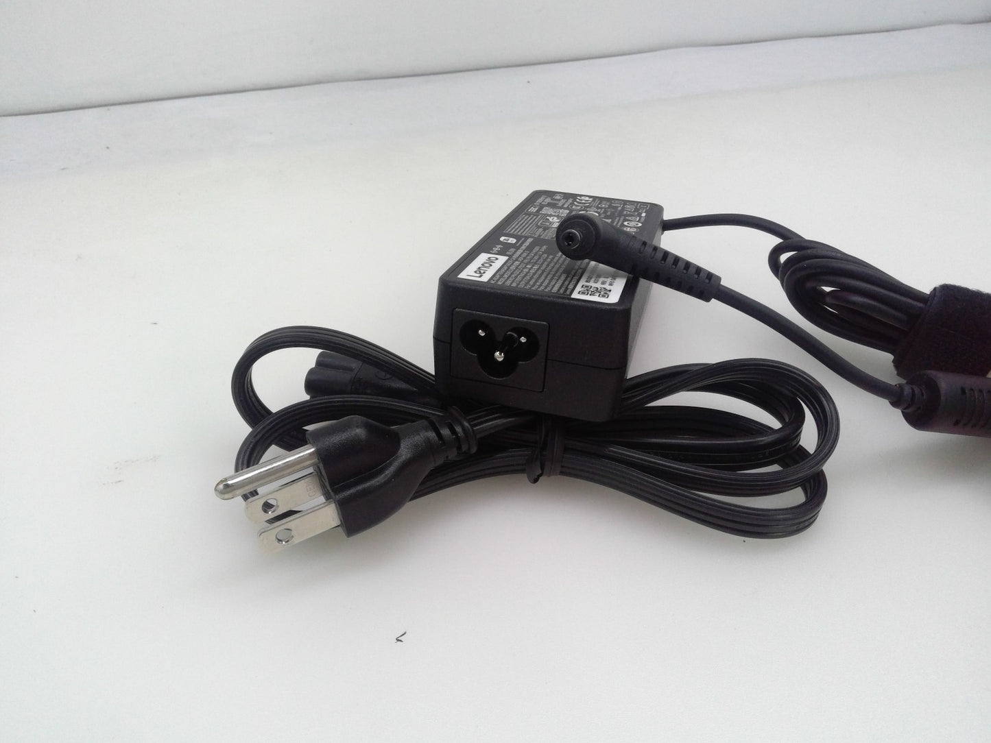 Genuine Lenovo 65W AC Adapter Charger 20V 3.25A  ADP-65ME B 4.0*1.7mm