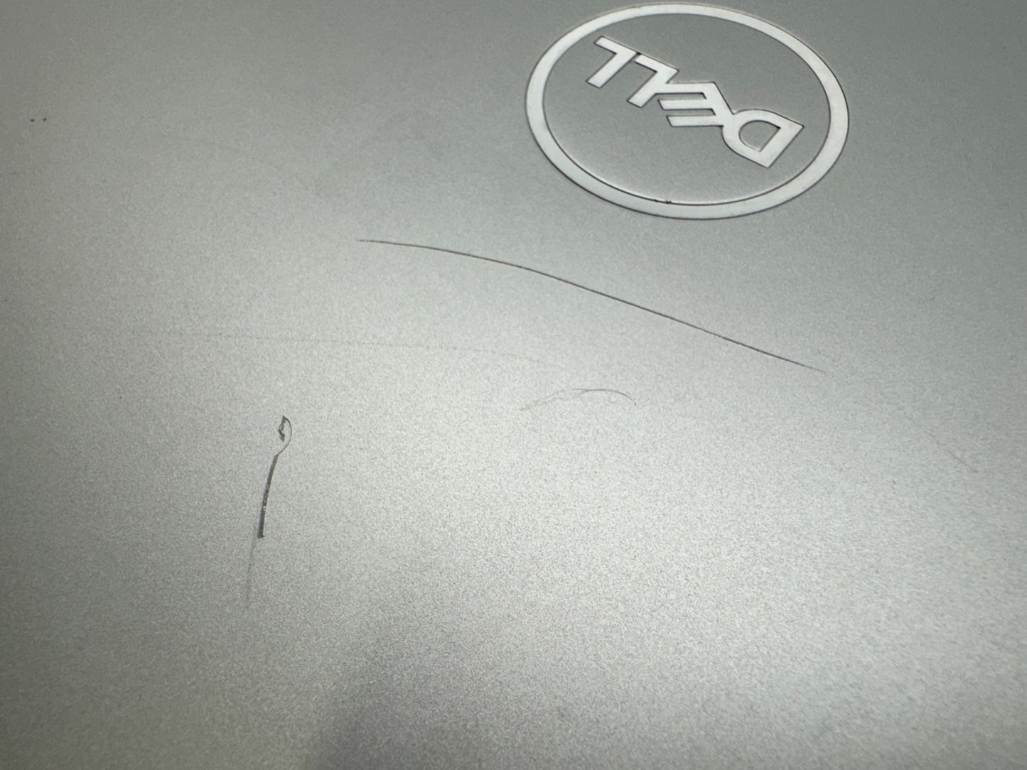 Dell Precision 7750 Xeon W-10855M@2.8GHz 32GB 512GB SSD RTX 3000 Window 11 *READ