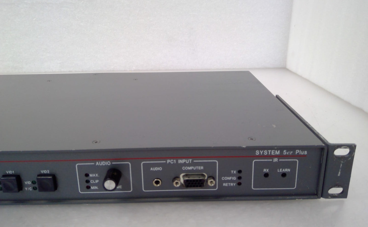 Extron SYSTEM 5CR Plus 5-Input 1Output Composite S-Video Computer-Video Switch