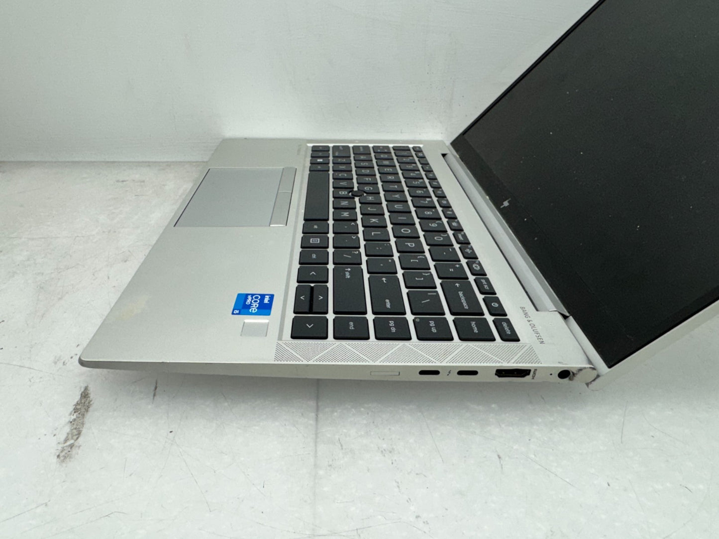 HP EliteBook 840 G8 Intel i5-1145G7@2.6Ghz 16GB 256G Windows 11 65W/AC