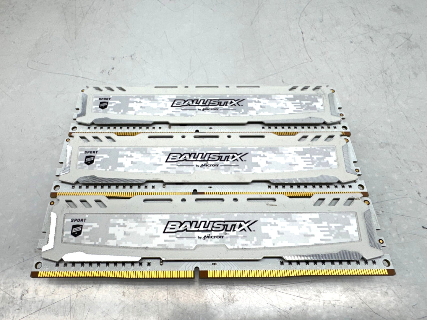 Lot of 3 Micron Ballistix 8GB DDR4-3000 Desktop Memory BLS8G4D30AESCK.M8FE