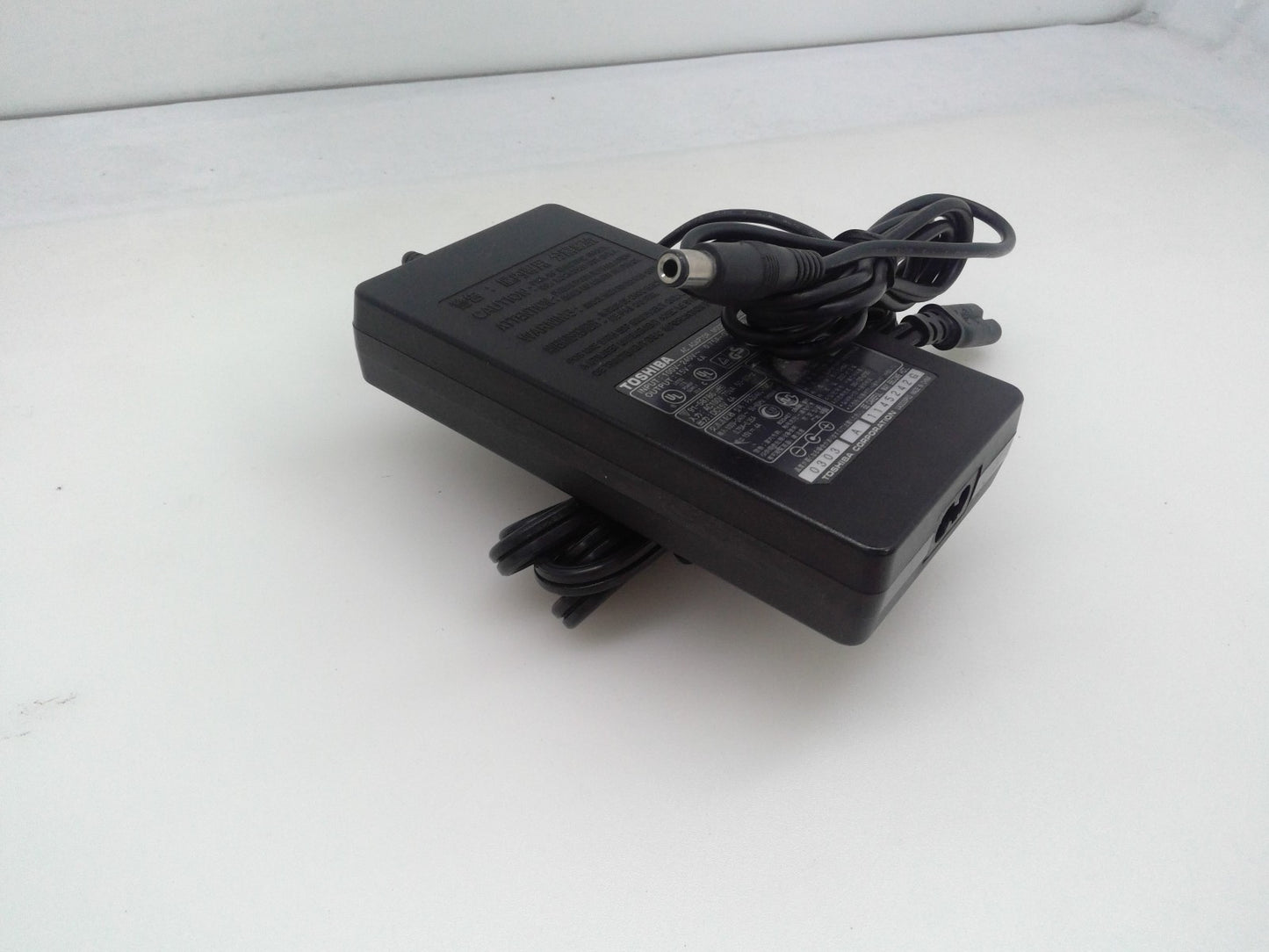 Genuine Toshiba PA2444U PA3048U-1ACA PA3282U-1ACA Power Adapter 15V 4A 60W OEM