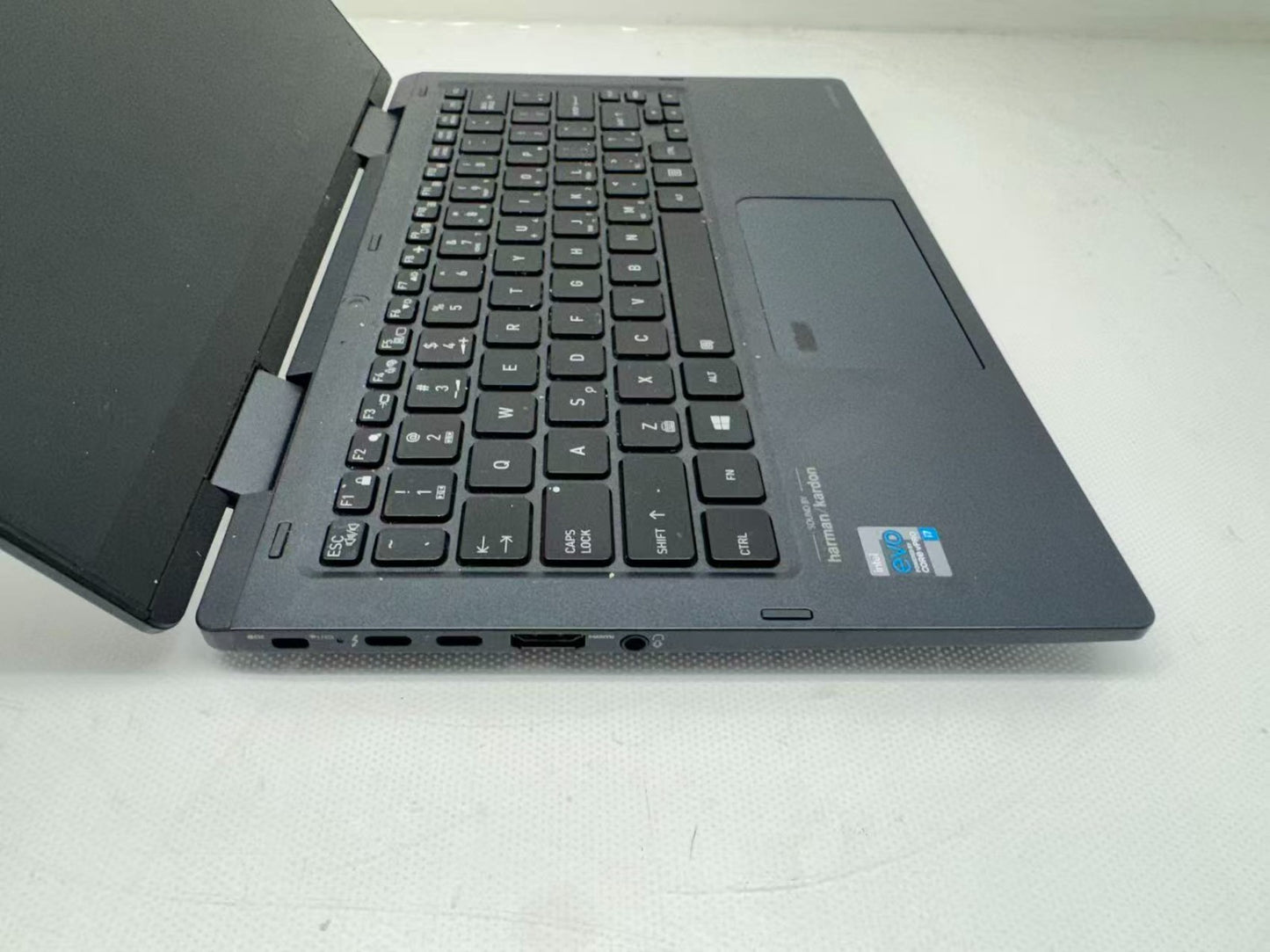 Dynabook Portege X30L-J 13" Laptop i7-1185G7@3.0GHz 16GB RAM 256GB SSD Win11