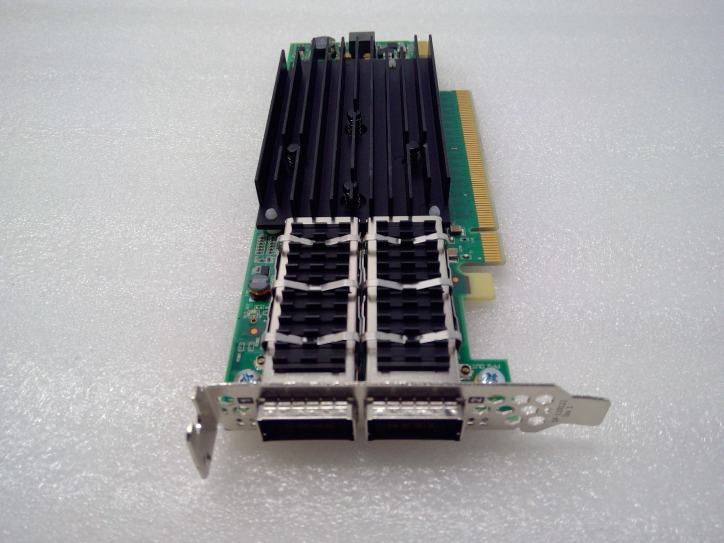 SOLARFLARE SR204 SF10-050122 - Dual-Port 10/40GbE QSFP+ PCl-e Adapter
