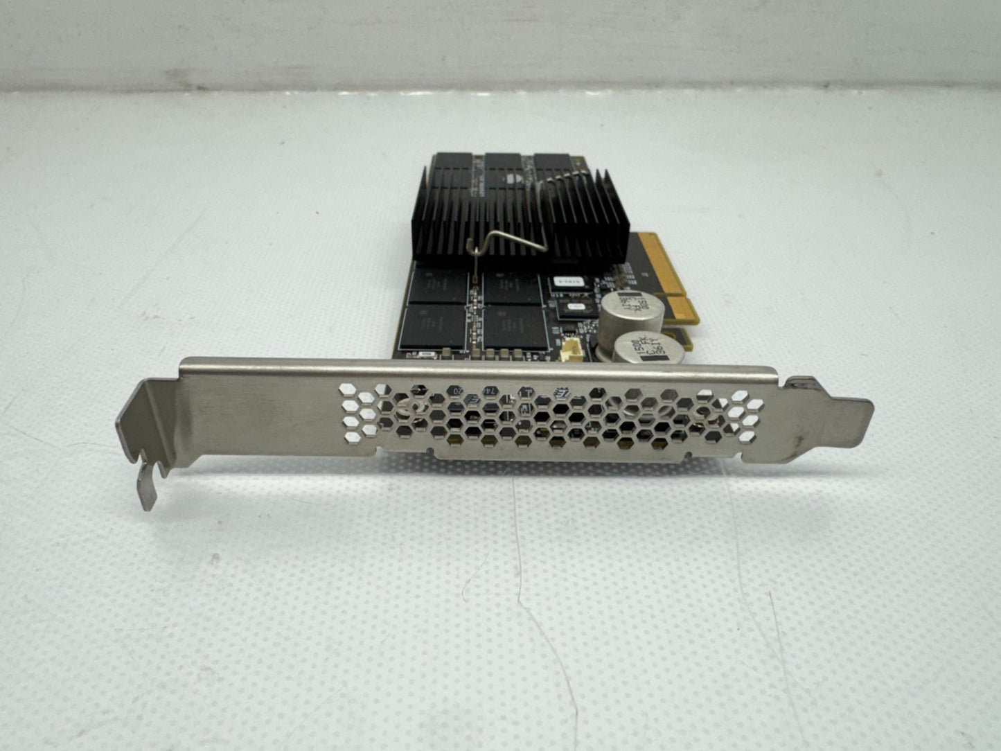 831735-B21 HP 1.6TB PCI-E Workload Accelerator SSD 833585-001 W/ High profile