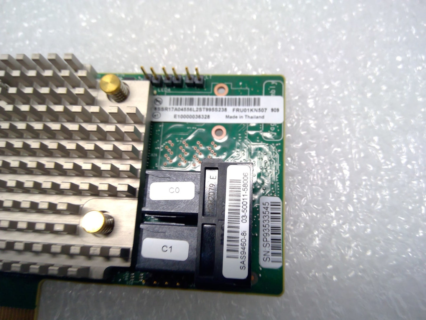 Lenovo 01KN507  ThinkSystem  RAID 930-8i SAS/SATA 12Gb/s W/Battery