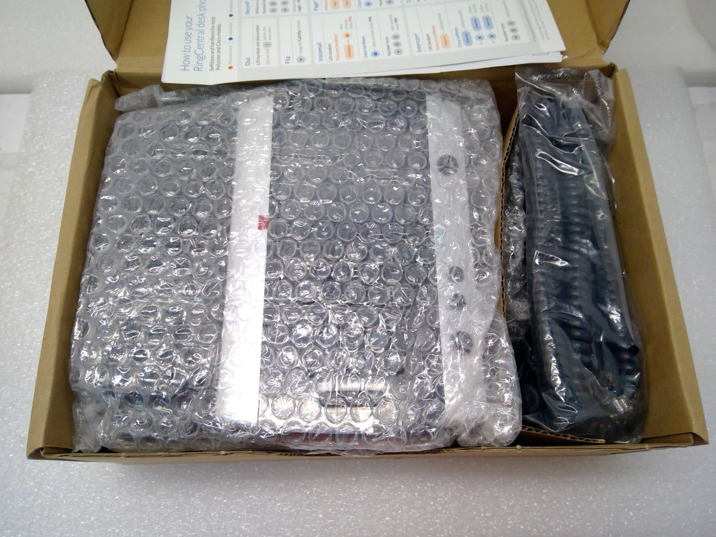 OPEN BOX  Polycom VVX 501 Desktop Phone 2200-48500-001