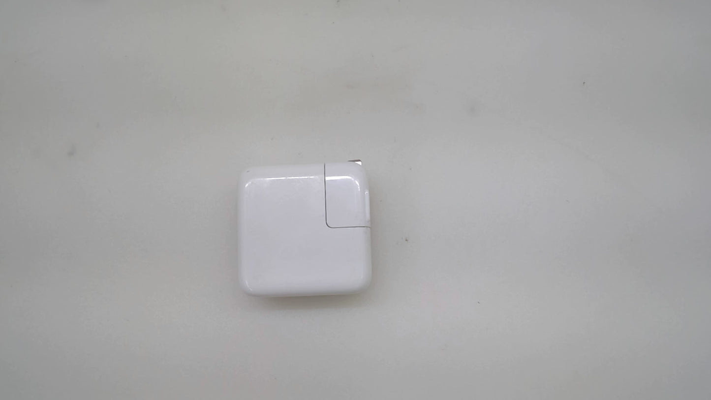 Genuine Apple 29W USB-C Power Adapter A1540 MacBook iPad iPhone Charger