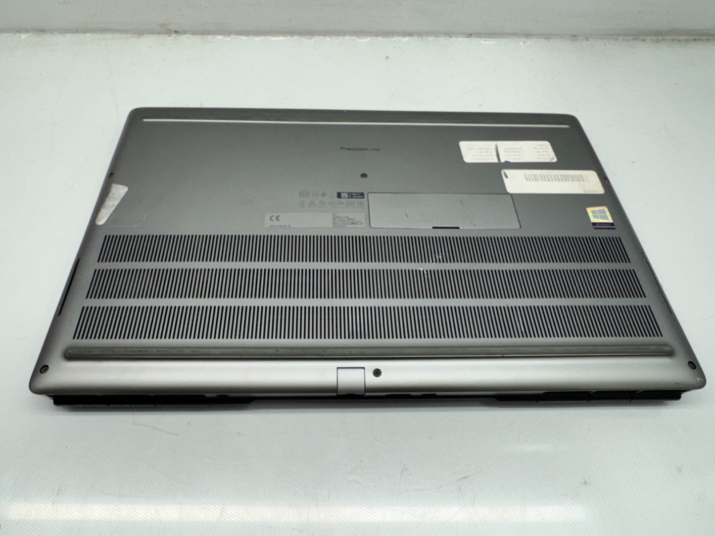 Dell Precision 7750 17.3" i7-10850H@2.70GHz 16GB RAM 256G SSD RTX3000 **READ**