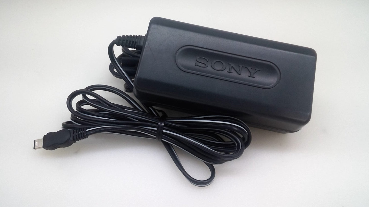 Genuine SONY AC-L10B 23W  DC Out 8.4V 1.5A  AC Adapter For Handycam Camcorder
