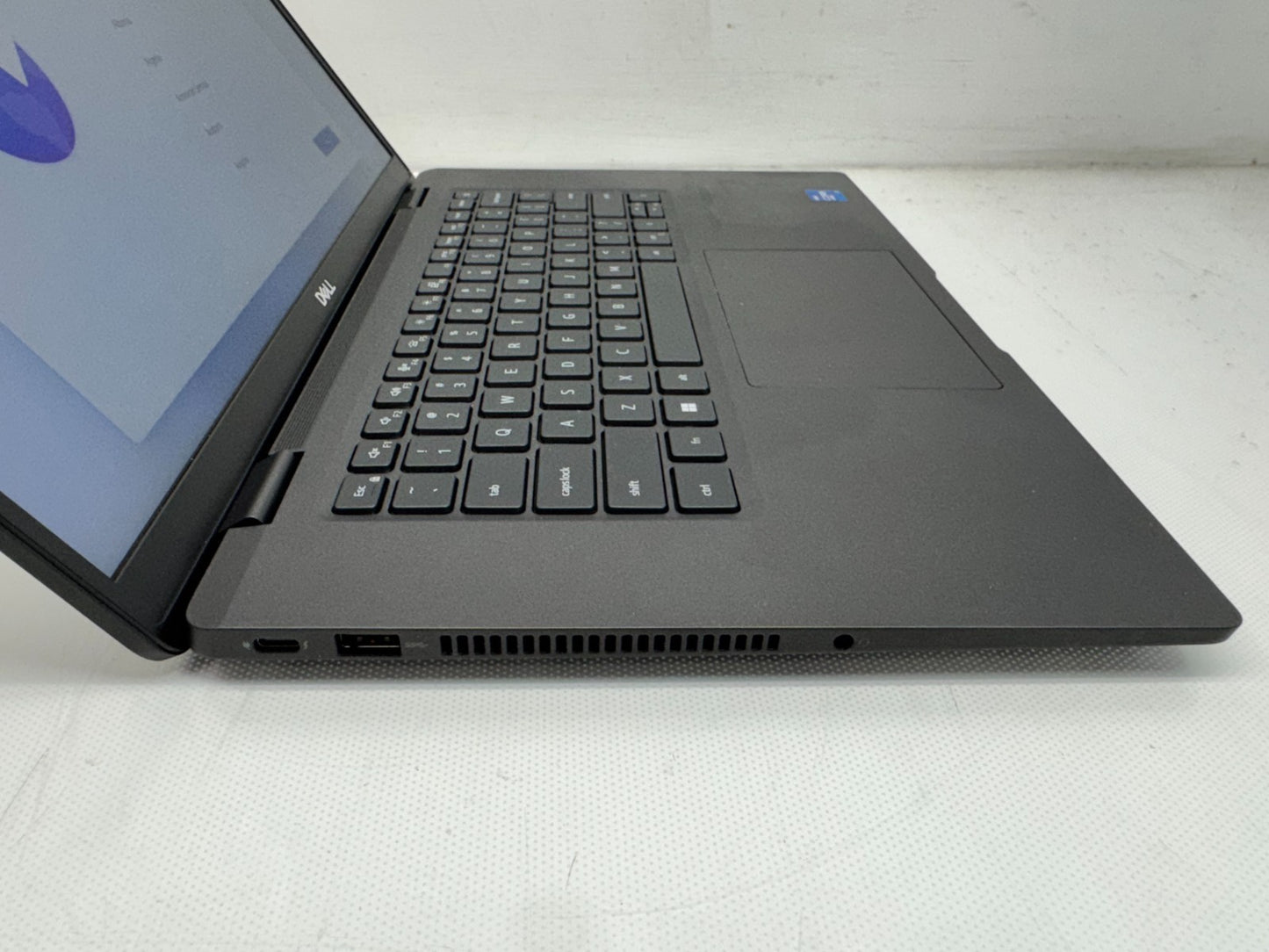 Dell Latitude 7520 i7-1185G7@3.0GHz 16GB RAM 256GB SSD Win11 3840 x 2160 Black