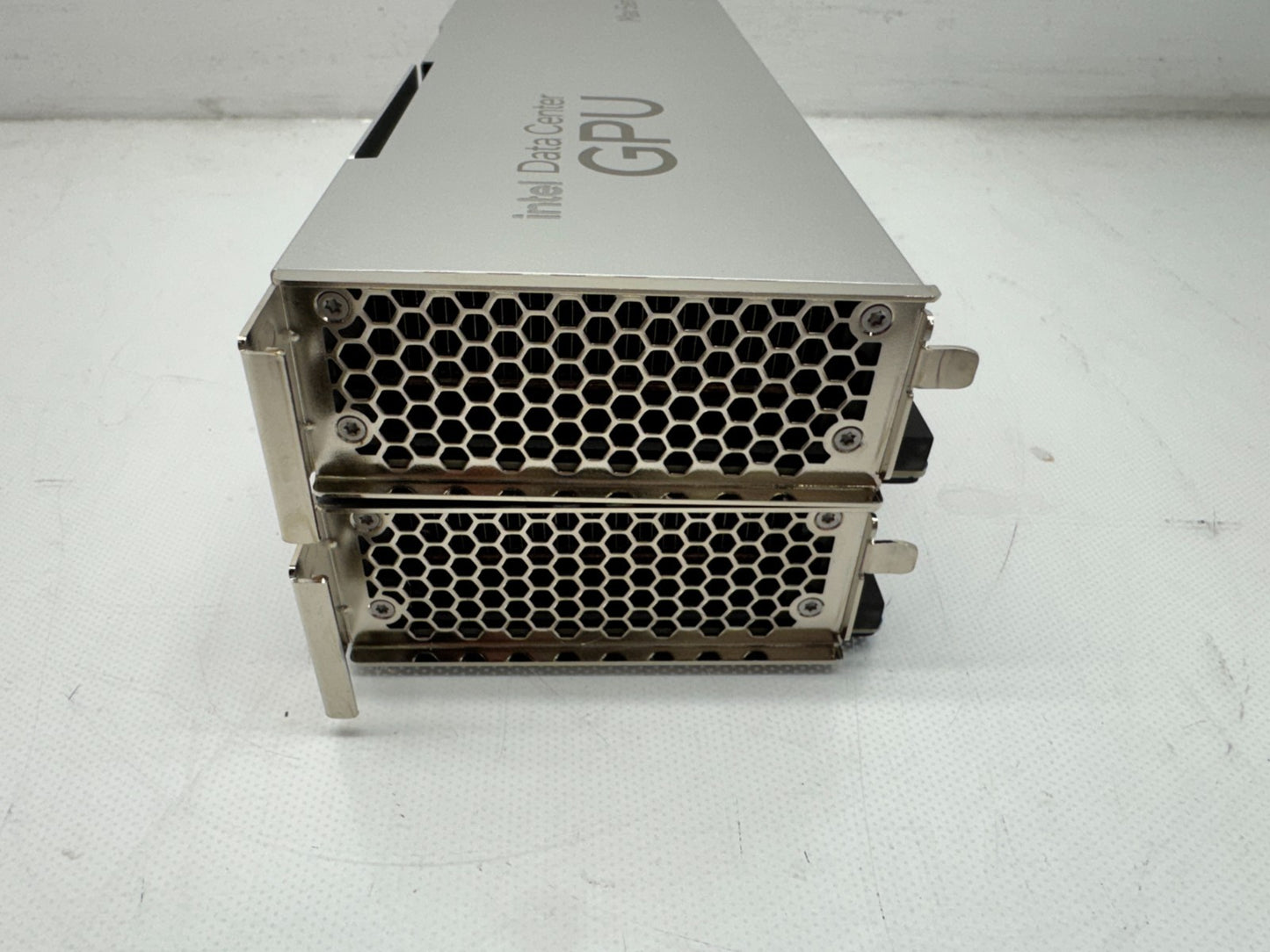 Dual Intel Data Center Max 1100 48GB HBM2e 300W PCIe5 x16 GPU W/brige M50151-308
