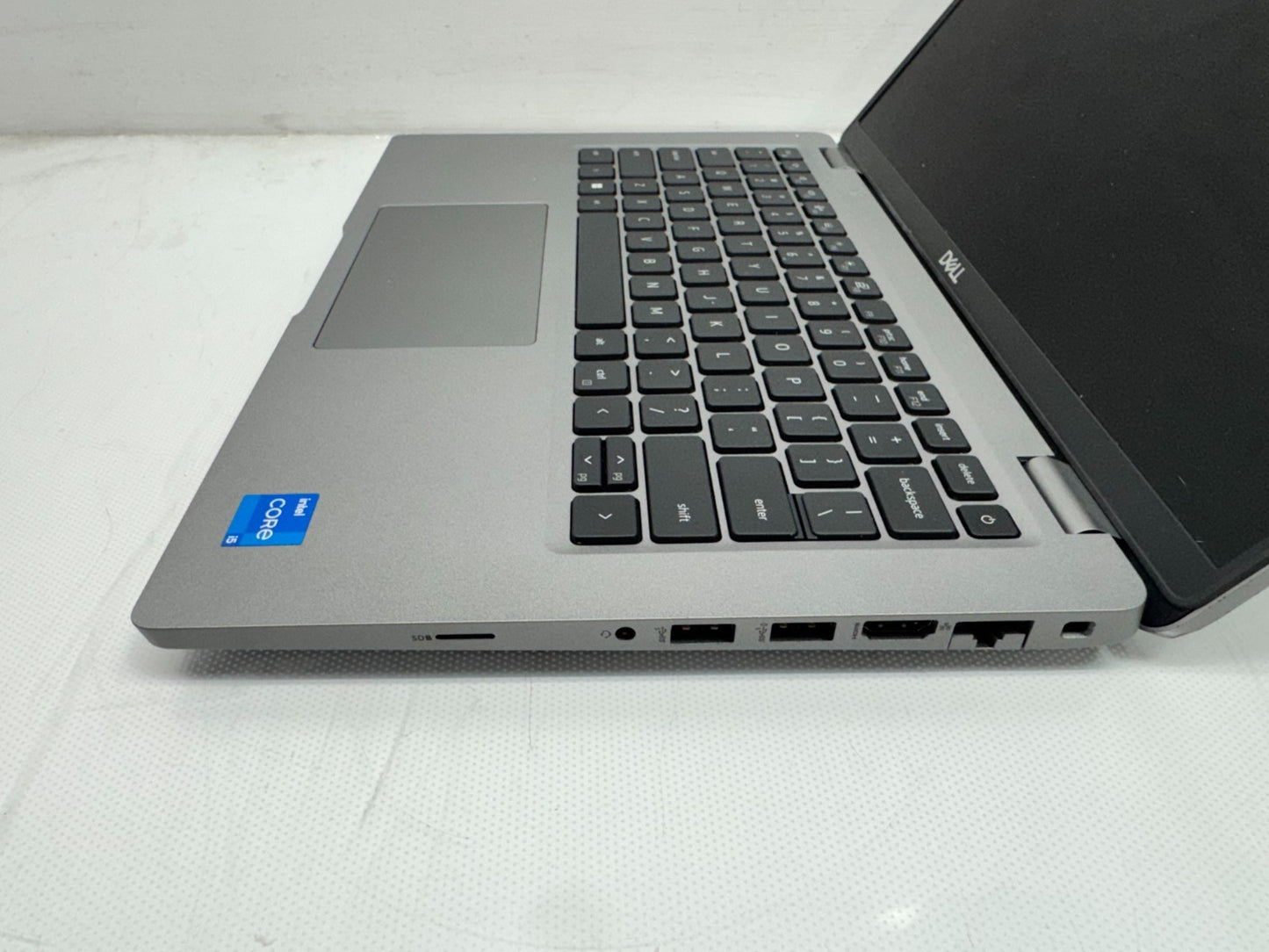 Dell Latitude 5430 14"LT i5-1235U@1.3GHz 16GRAM 256G SSD Win11 *READ**