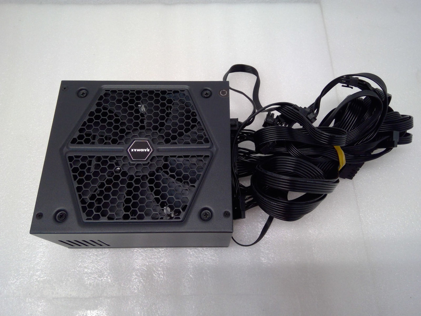 Raidmax RX-1000AE 1000W 80 Plus Gold semi-modular ATX Power Supply