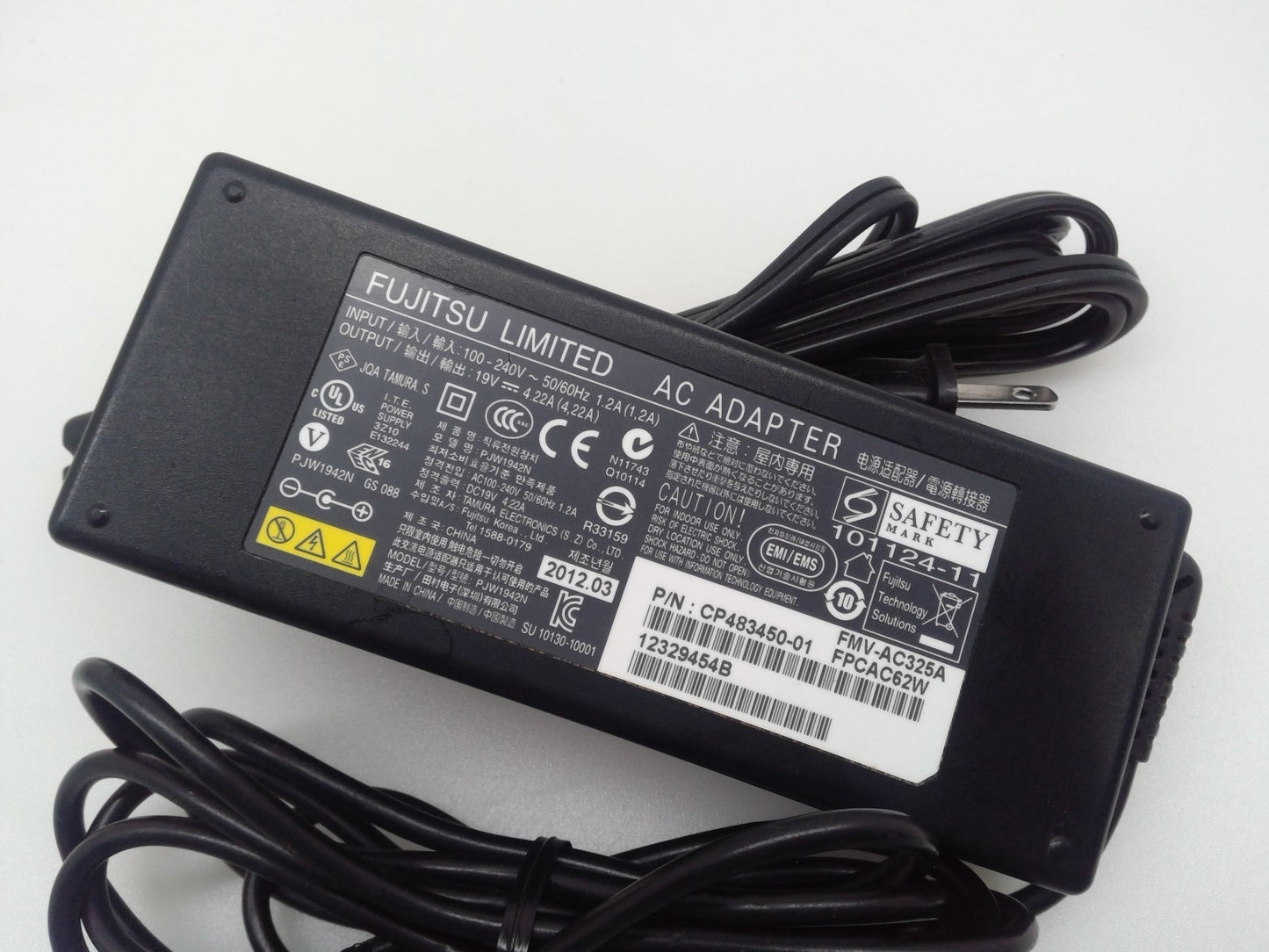 Genuine Fujitsu PJW1942N Laptop AC Adapter Power Supply 19V 4.22A FMV-AC325A