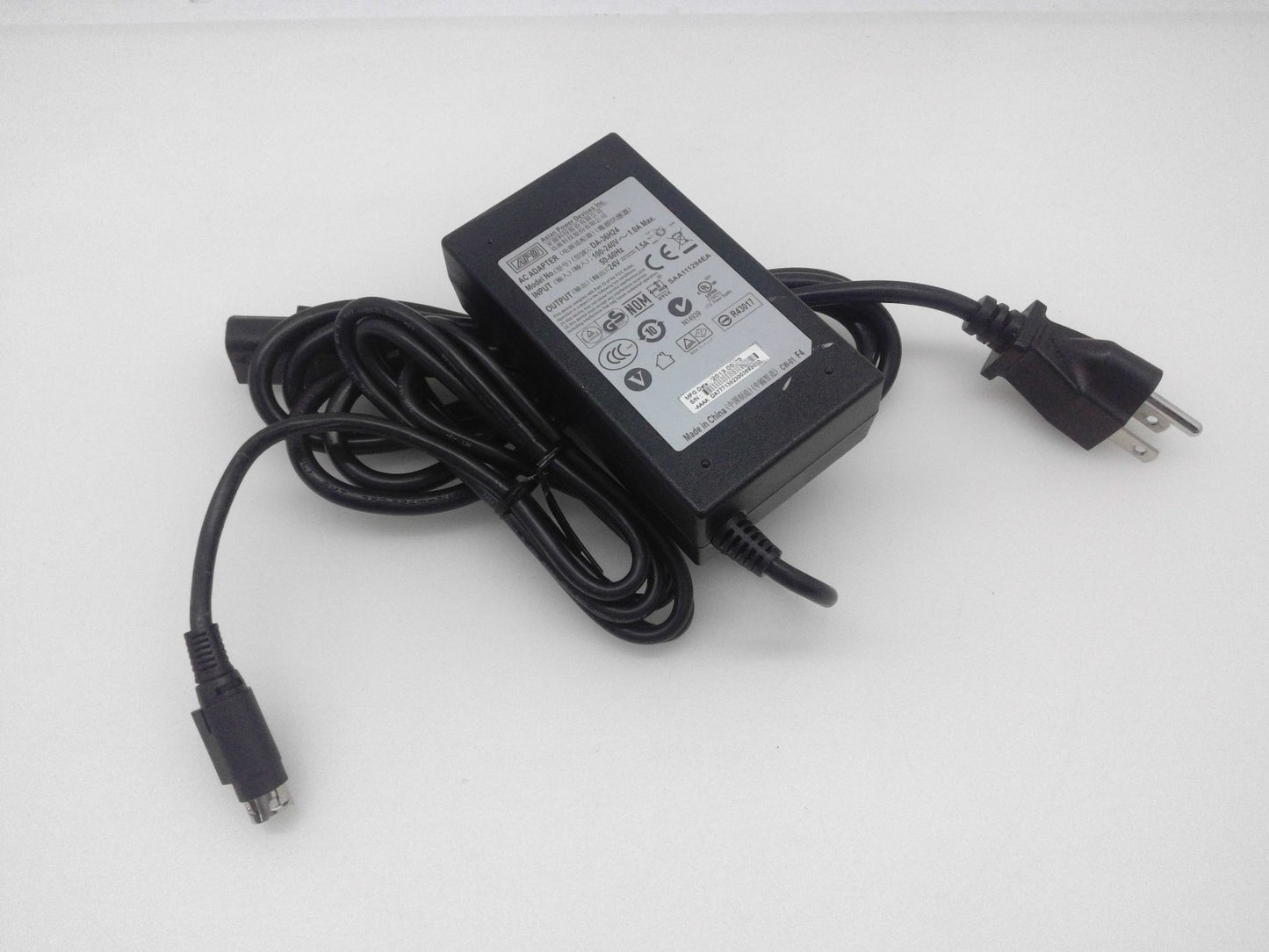 Genuine APD Asian Power Devices AC Adapter DA-36H24 24.V 1.5A 36W 3Pin