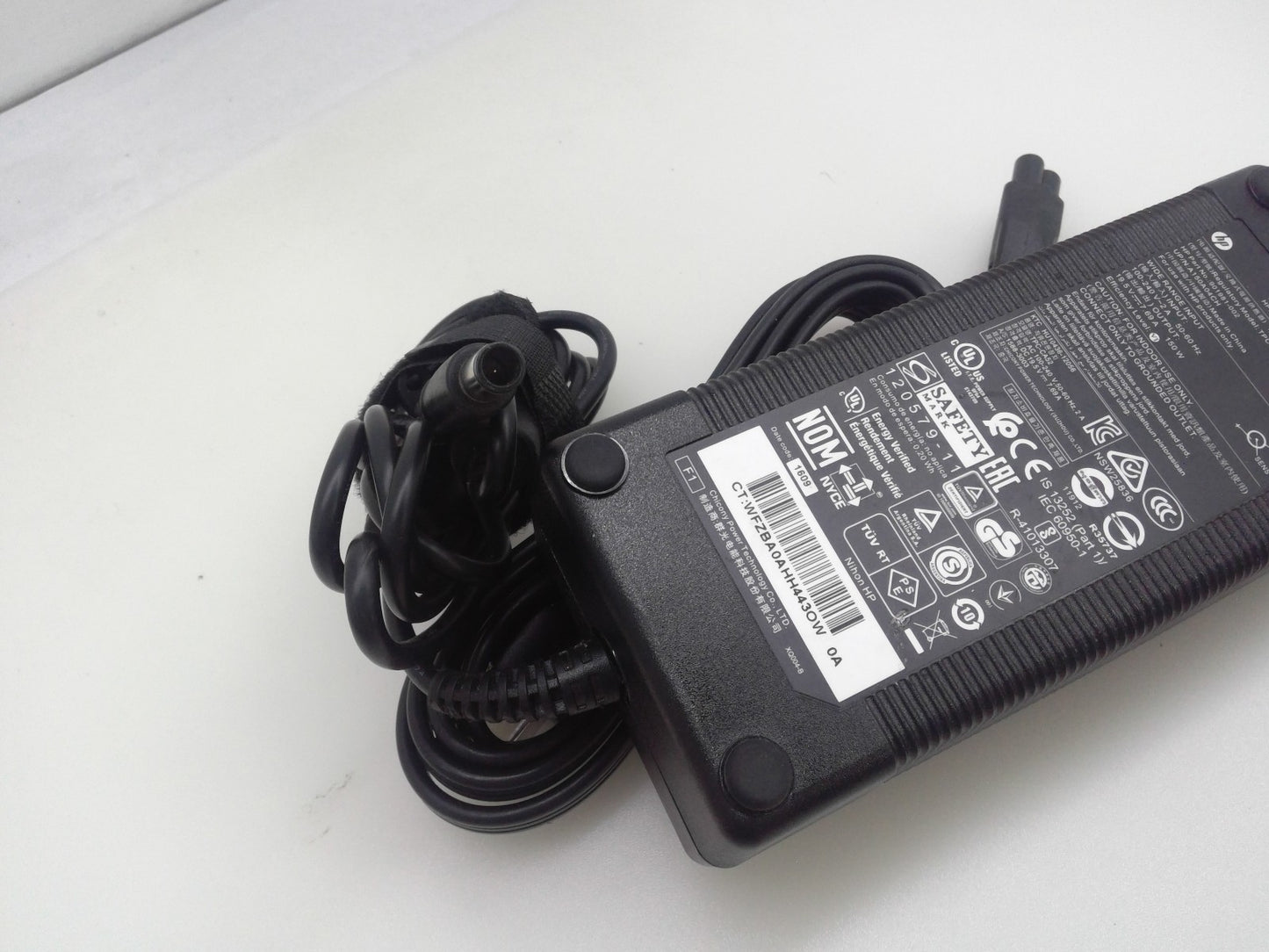 OEM HP 19.5V 7.69A 150W Adapter for HP TPC-CA52 P/N 681058-001 901981-002