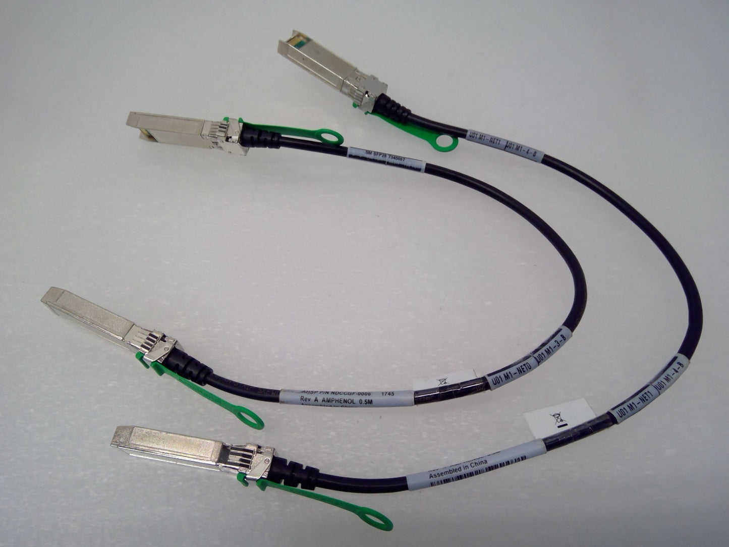 LOT OF 2 Amphenol NDCCGF-0006 SFP28 0.5M Copper Assembly 25G/50G IN/Out 30AWG