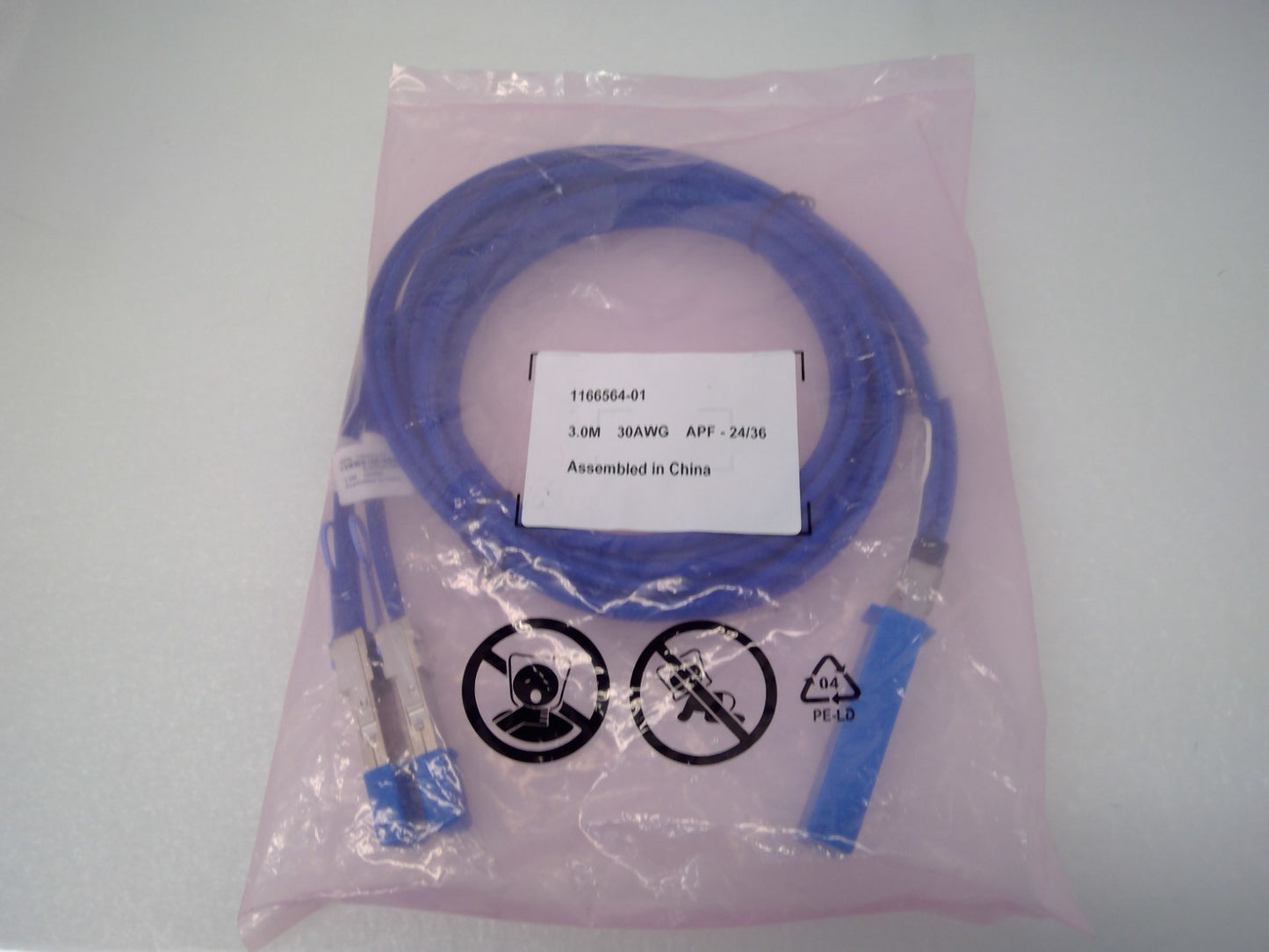 New Amphenol 400G OSFP to 2x200G QSFP56 DAC Cable 3m 30AWG NJPRGR-G603-01