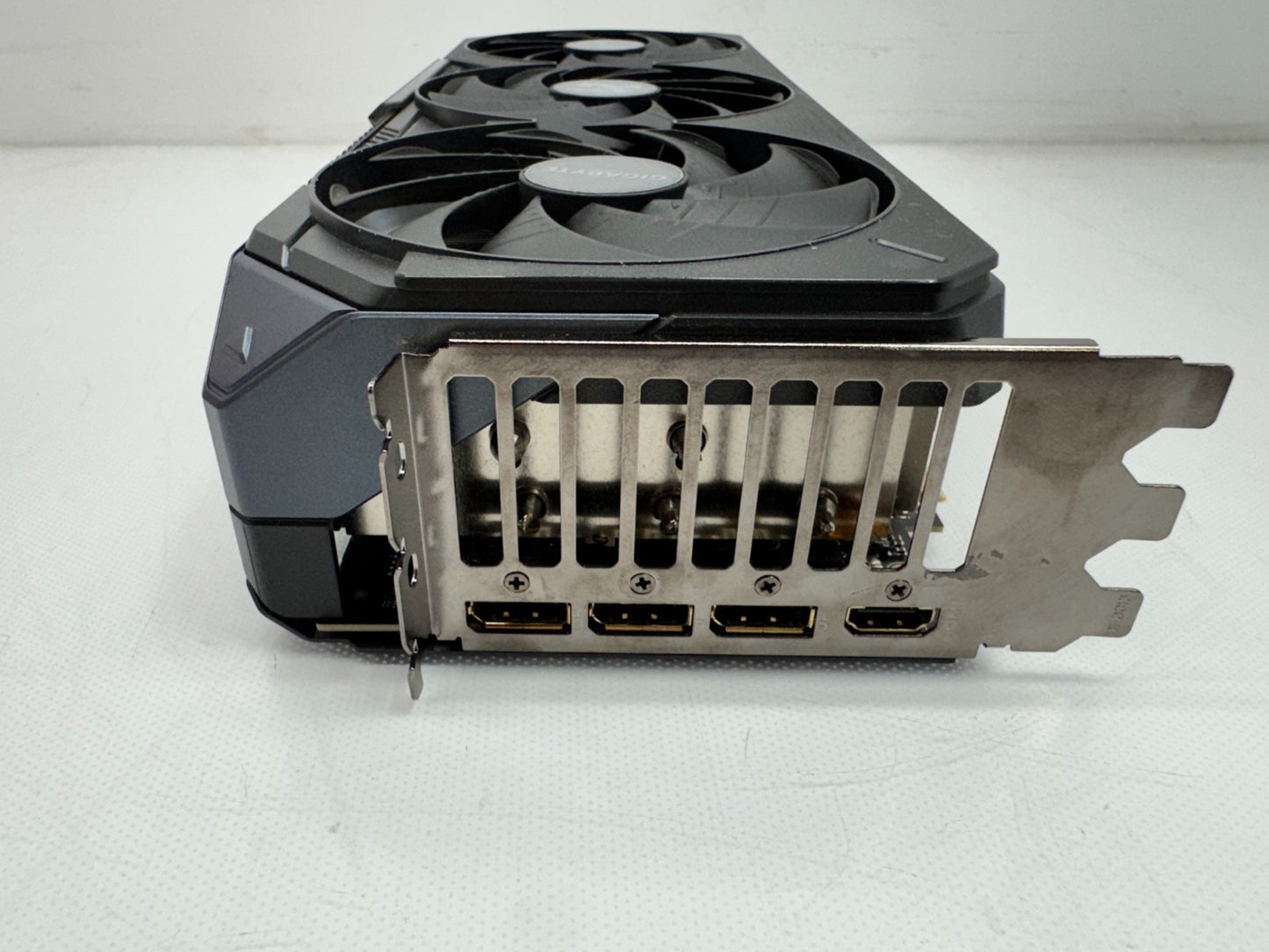 GIGABYTE GeForce RTX 5070 Ti GAMING OC 16G GV-N507TGAMING OC-16G