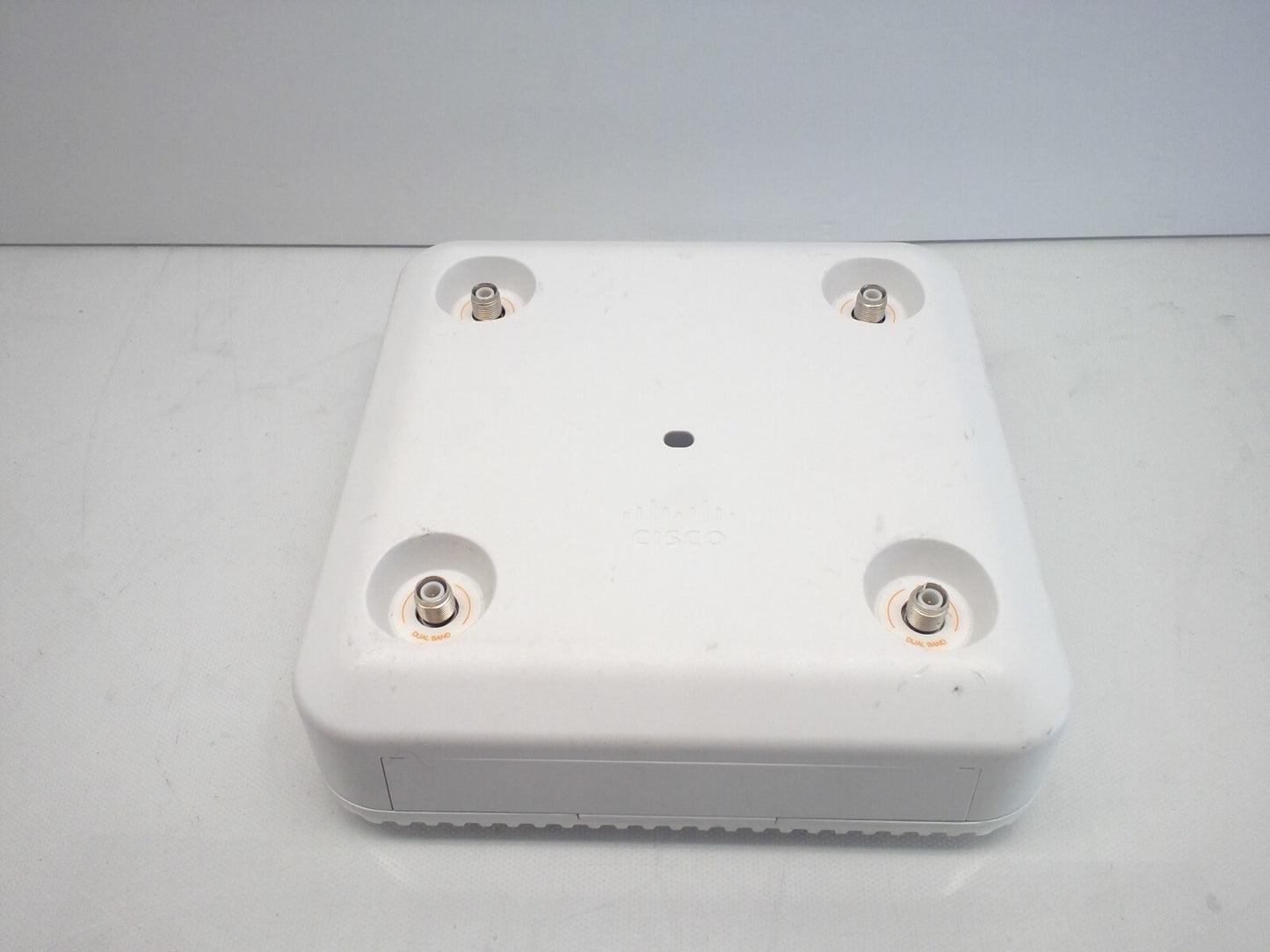 Cisco AIR-AP3802E-B-K9 Aironet Access Point Dual-Band Controller