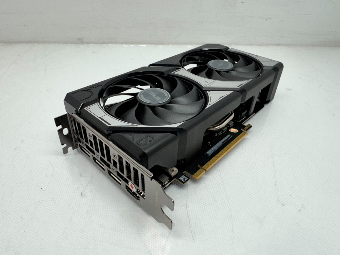 ASUS DUAL GeForce RTX 5060 8G GDDR7 OC Edition Graphics Card **READ**