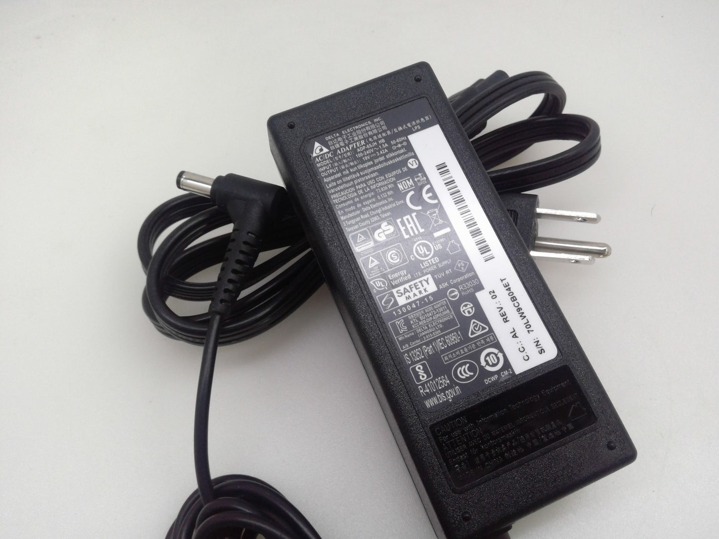 Original Delta 19V 3.42A  5.5*2.5mm Power Supply  AC/DC Adapter ADP-65JH HB