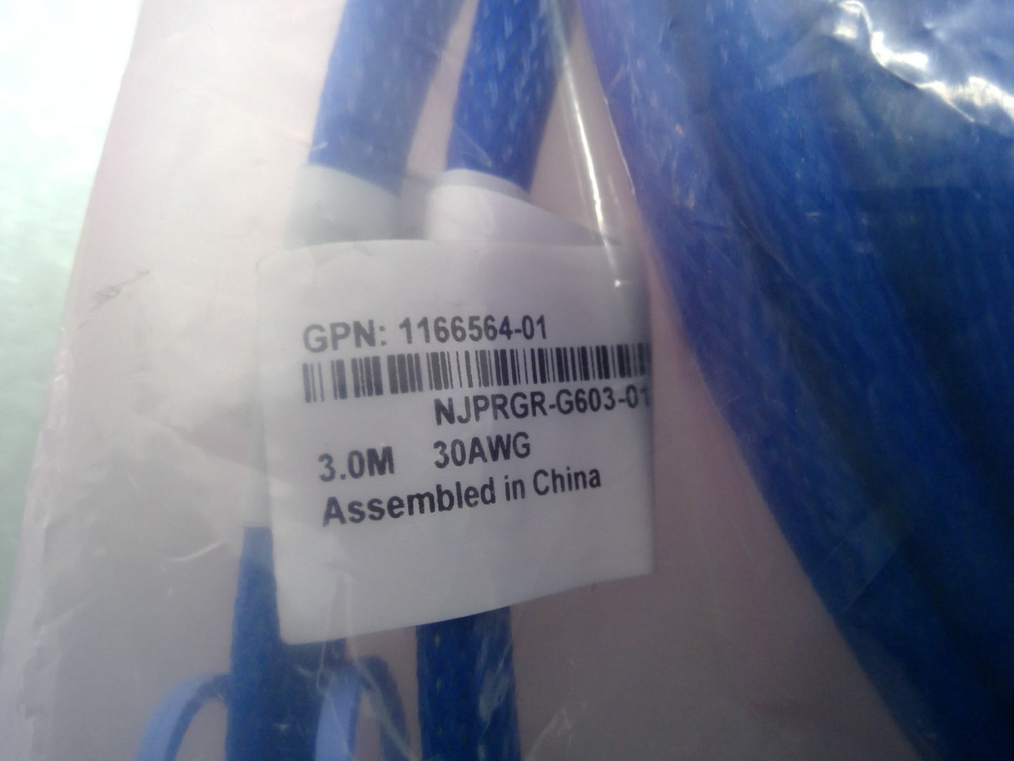 New Amphenol 400G OSFP to 2x200G QSFP56 DAC Cable 3m 30AWG NJPRGR-G603-01