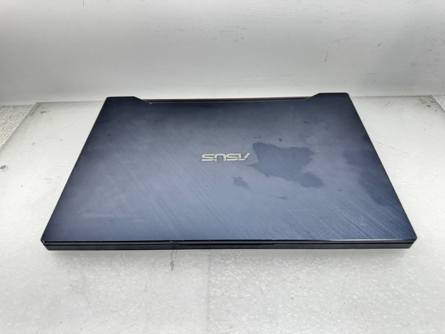 Asus NoteBook W550G Intel i7-9750UH@2.6Ghz 32GB RAM 512 SSD RTX 5000 Win 11 NoAC
