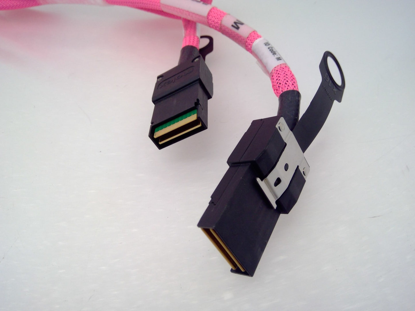 molex 2004333009 INTERNAL Cable 2.2M 30AWG PCle GEN5 X16 Bipass 16001274-02