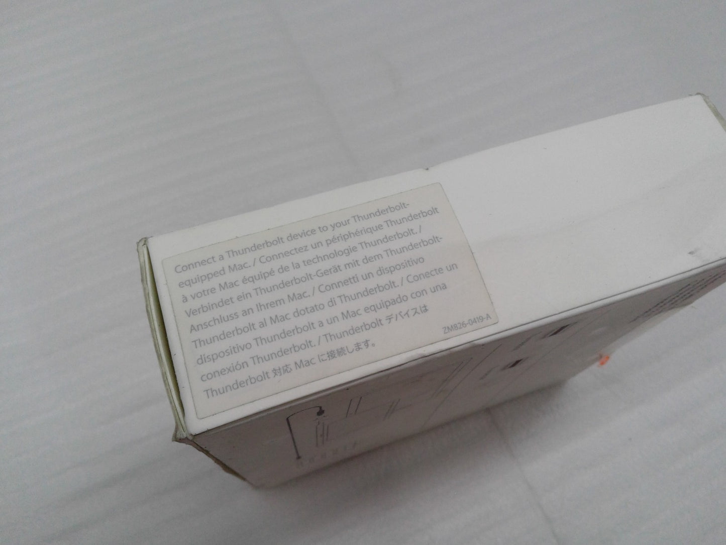 Genuine Apple 2m / 6FT Thunderbolt 2 Cable Mini DP A1410 MD861LL/A - White