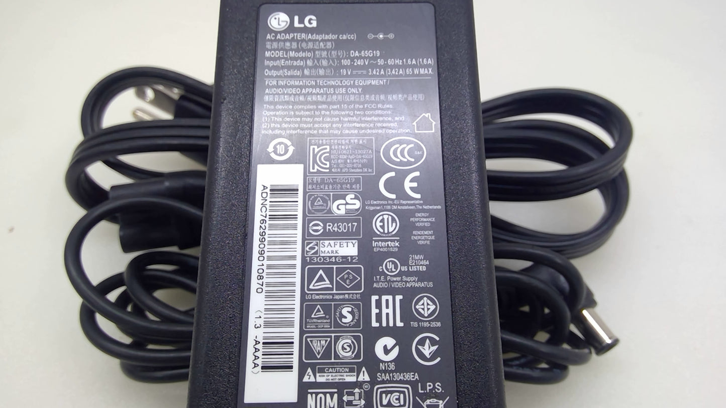 GENUINE  LG  DA-65G19 65W 19V 3.42A  AC Adapter Monitor Power Supply