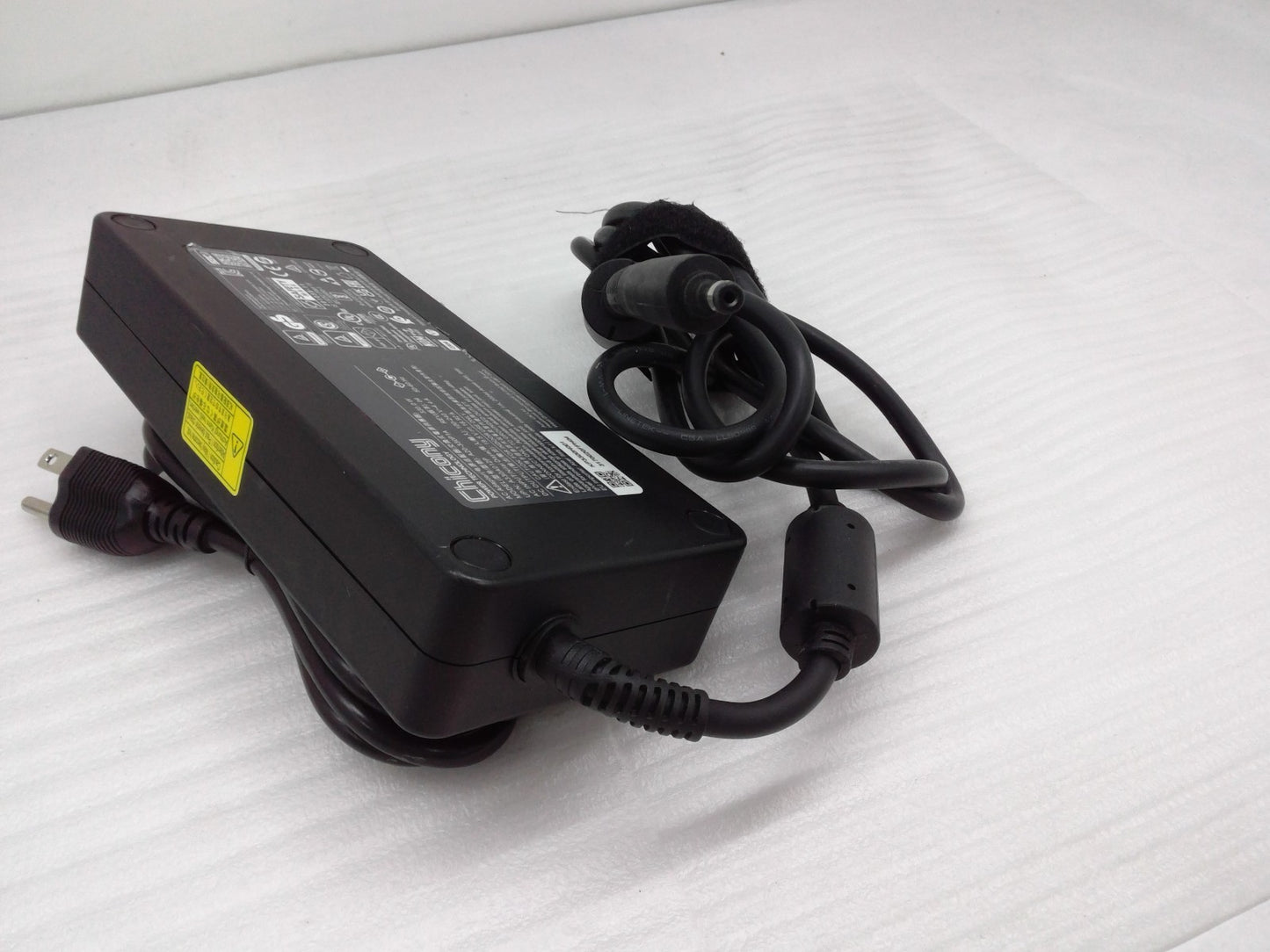 Chicony 16.92A 330W AC Adapter A20-330P1A  Acer Predator Helios 18 PH18-72-90C9