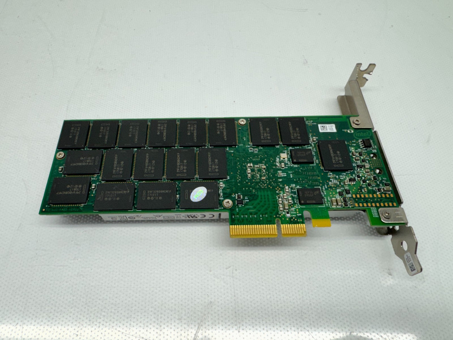 Intel DC P3600 Series 1.6TB PCIe NVMe SSD SSDPEDME016T4P w/ High Profile Bracket