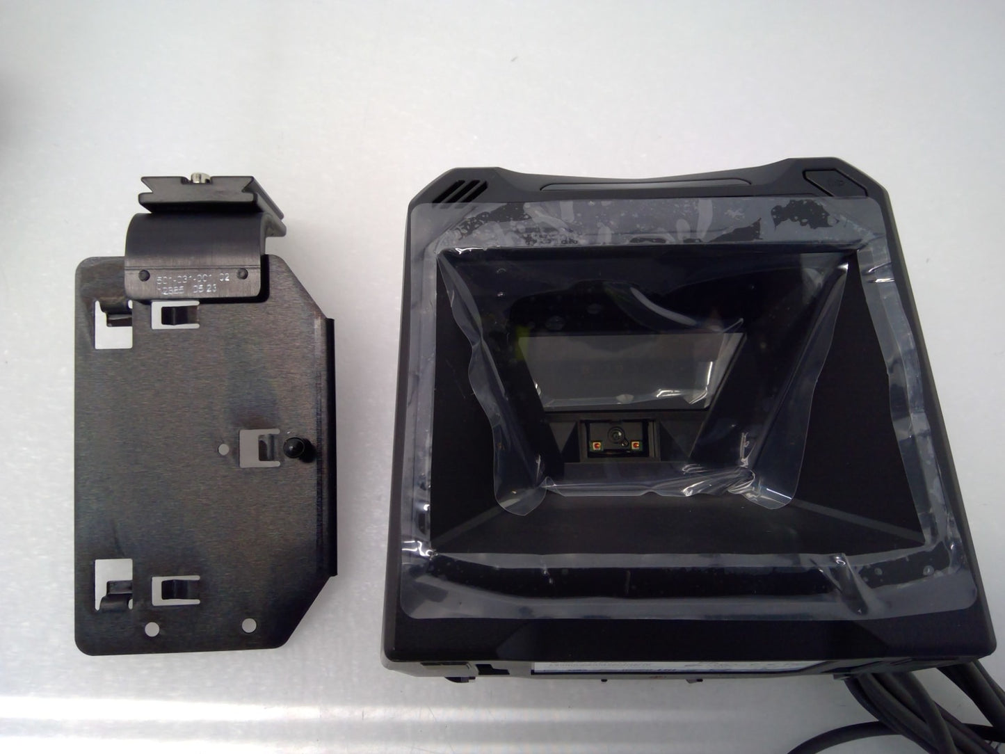 NEW Zebra symbol DS7708-SR00004ZCWW Laser 2D Scanner Barcode Scanner DS7708
