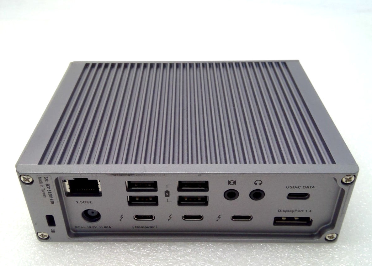CalDigit TS4 - High-performance 18 Ports Thunderbolt 4 docking station