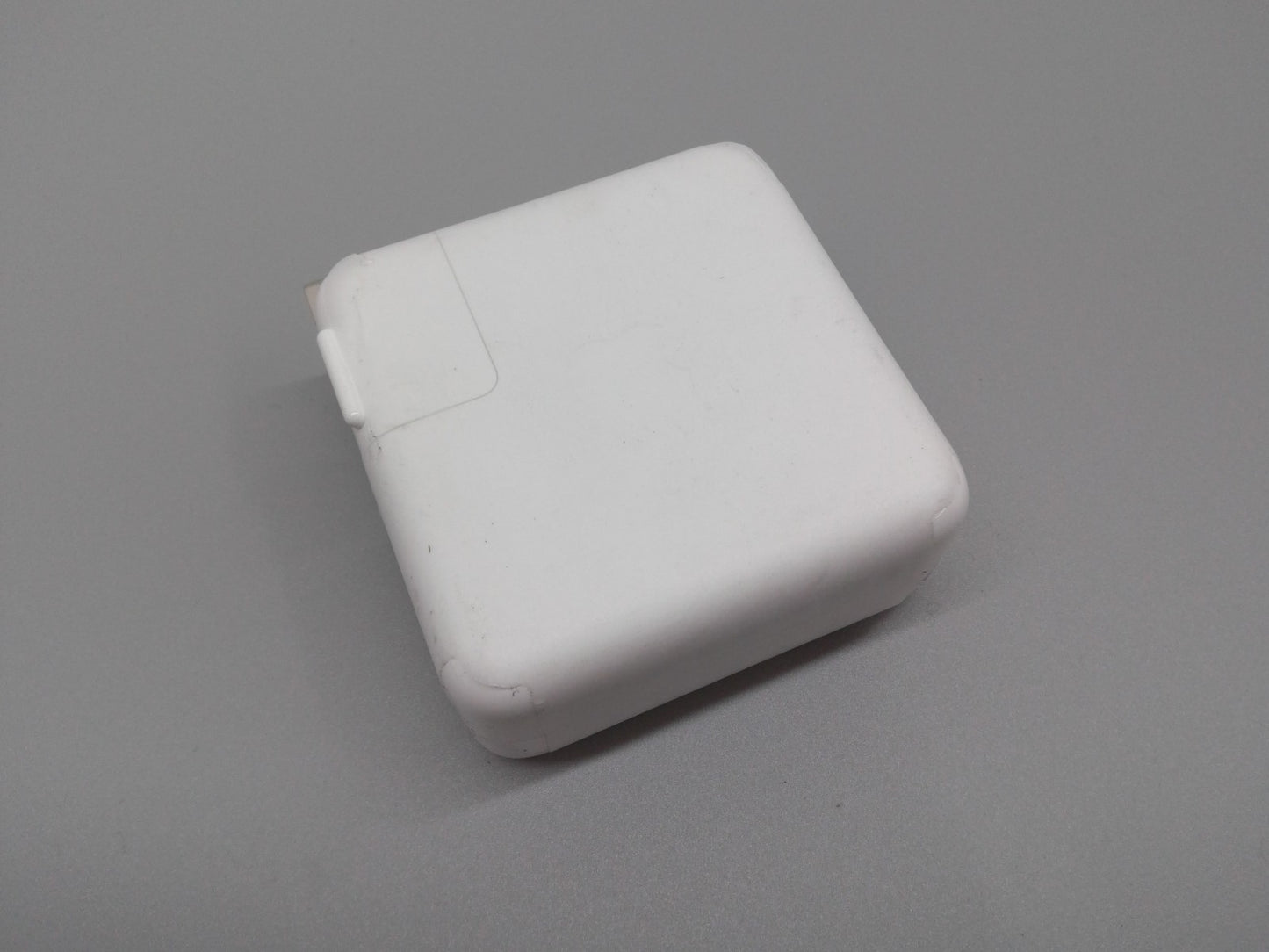 Apple 70W USB-C Power Adpter Fast Charger Original A2743 For MacBook Pro / Air