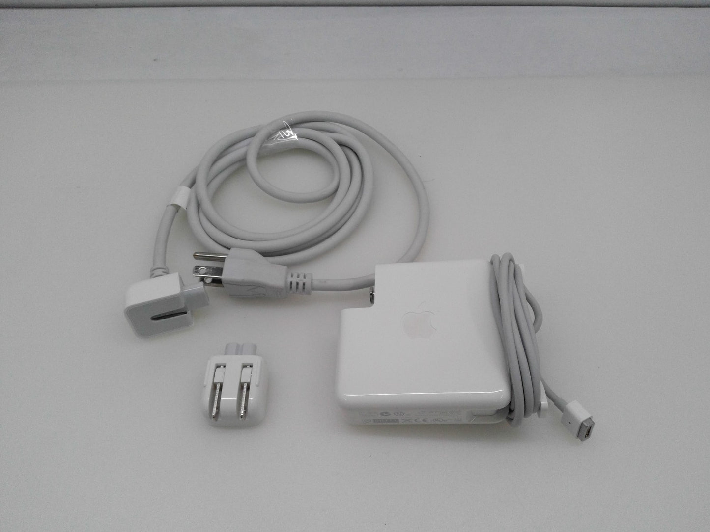 OEM Apple 85W Magsafe 1 charger Adapter for 2006-2012 Macbook Pro A1172 A1222