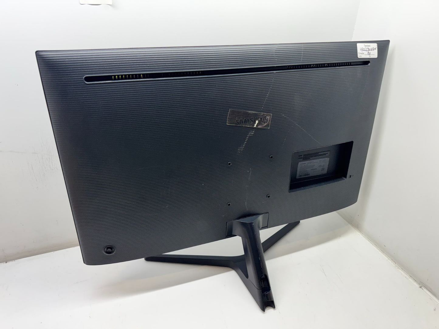 Samsung U32J590UQN 32” UJ59 Series UHD Monitor, HDMI DisplayPort W/Stand