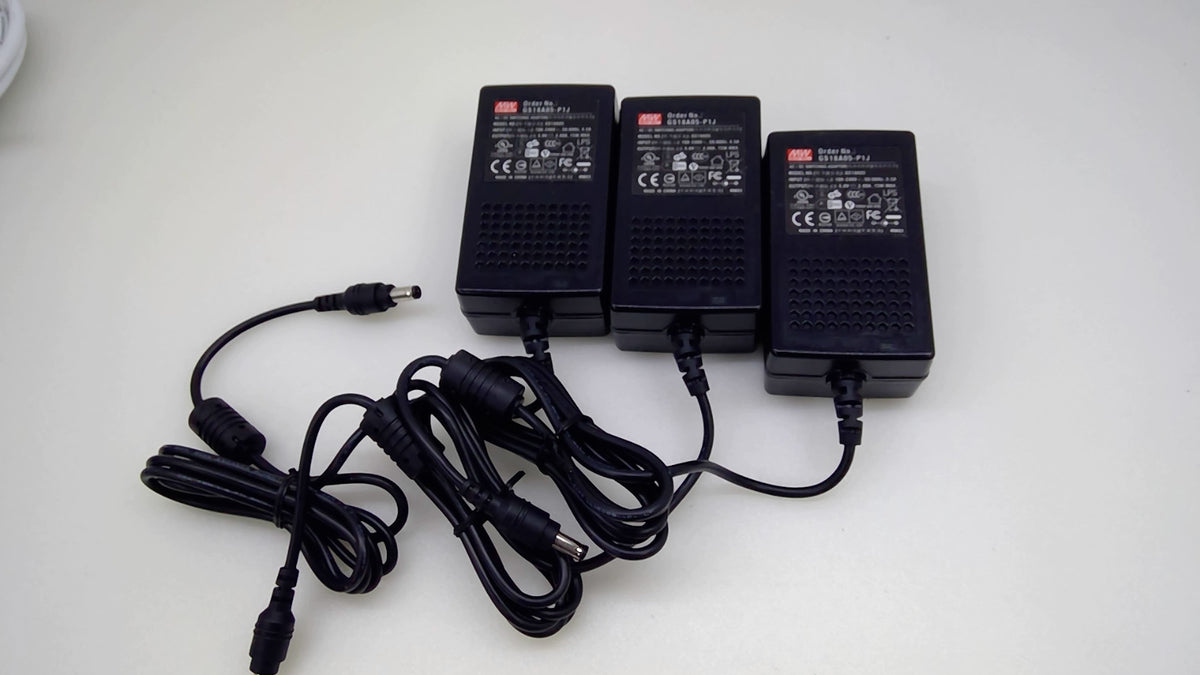 Lot of 3 Genuine MEAN WELL GS18A05-P1J 5V 3A 15W 5.5x2.0mm AC/DC Power Adapter