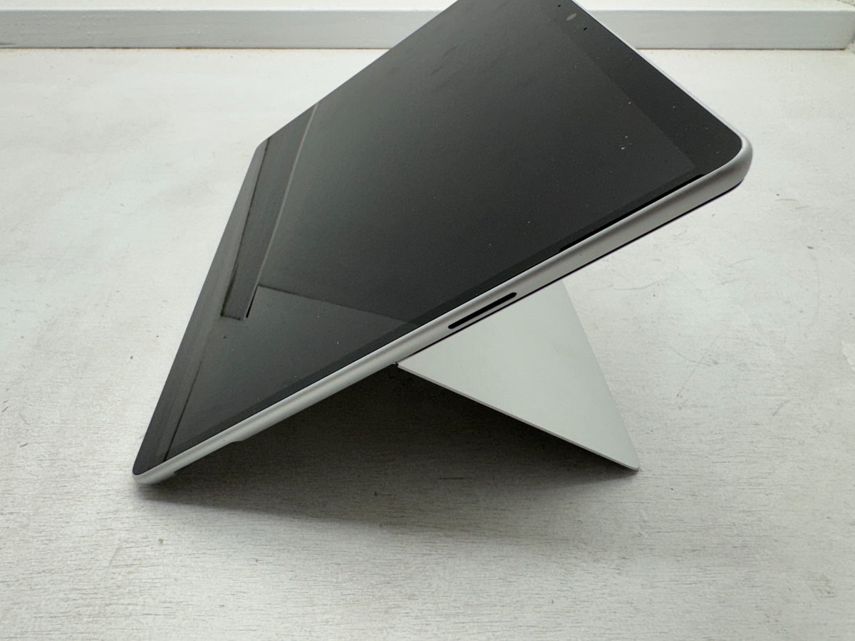 Microsoft Surface Pro 2038 Intel i7-1265U@2.7Ghz 16G 512G Win 11 W/AC No KB