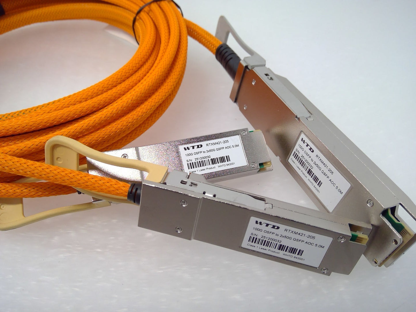 WTD 100G OSFP to 2x50G QSFP Breakout Cable RTXM421-205 5M Active Optical Cable