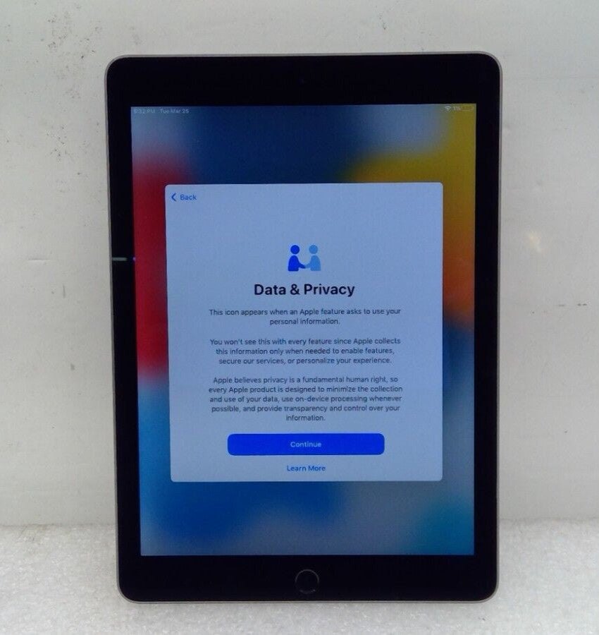 Apple iPad Air 2nd Gen 9.7" A1566 MGKL2LL/A 64GB Wi-Fi - Gray Battery fails B20