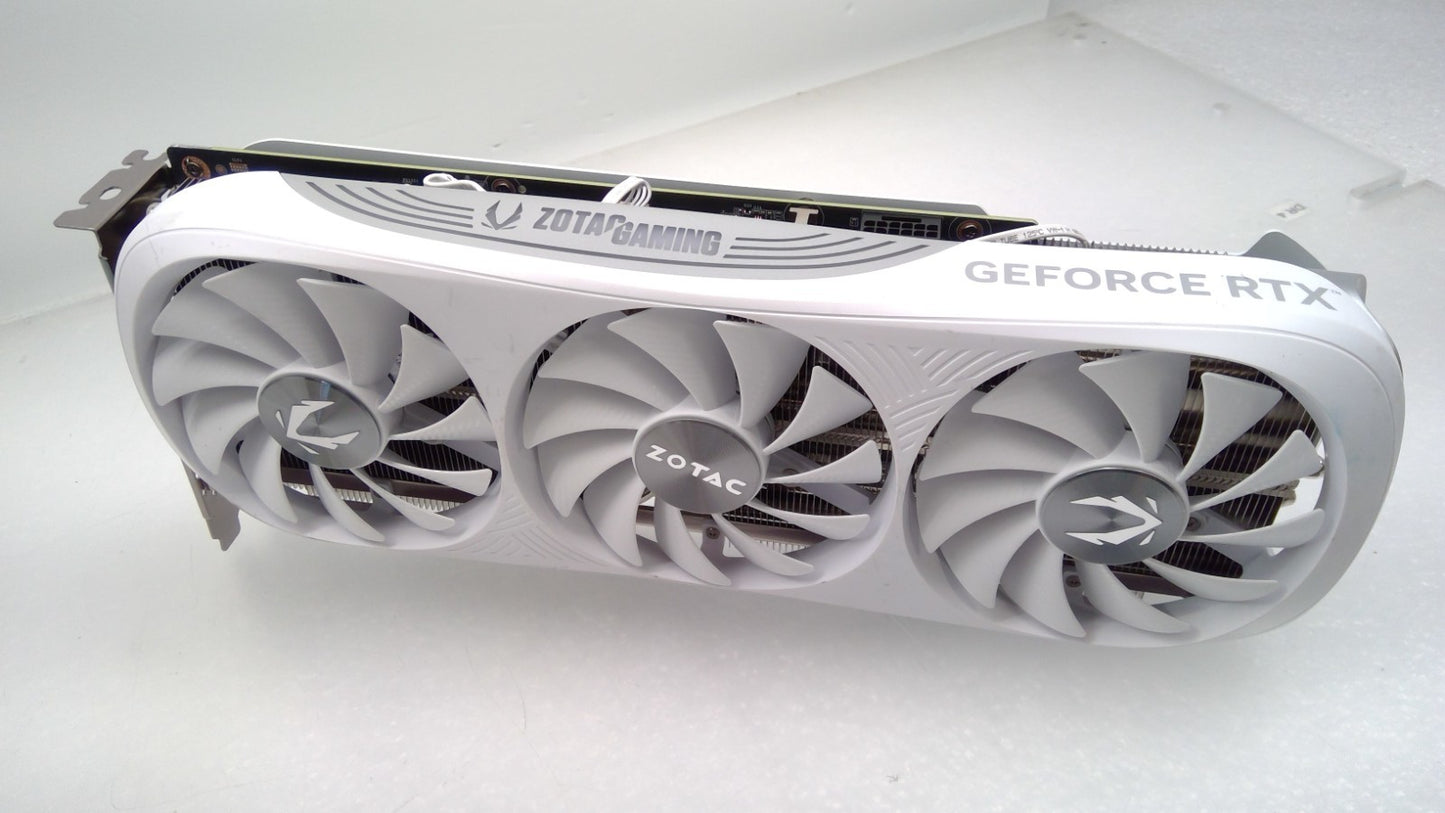 ZOTAC GAMING GeForce RTX 4070 Ti Super Trinity OC White Edition 16GB GDDR6X