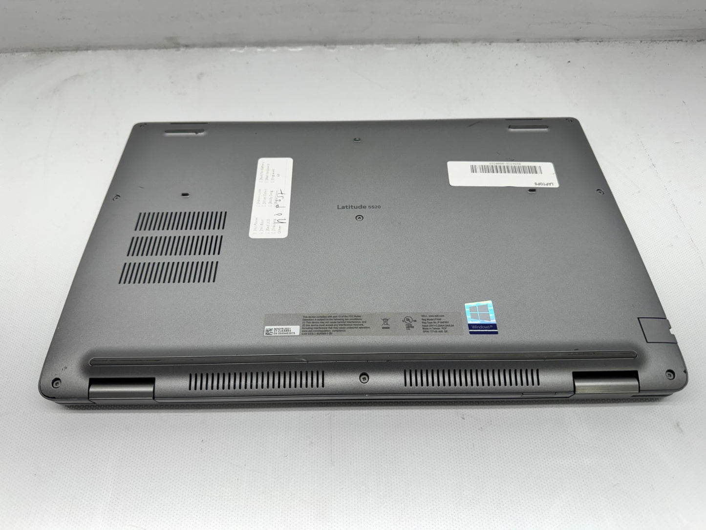 Dell Latitude 5520 Laptop i5-1135G7@2.4GHz 16GB 256G Win 11 **READ**