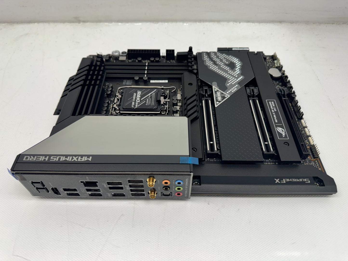 ASUS ROG MAXIMUS Z690 HERO' LGA1700 (Intel 12th 13th Gen) ATX Motherboard
