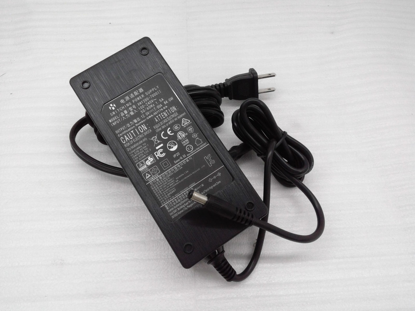 SWITCHING POWER SUPPLY XH1200-7000II  12V 7.0A 84W AC ADAPTER POWER