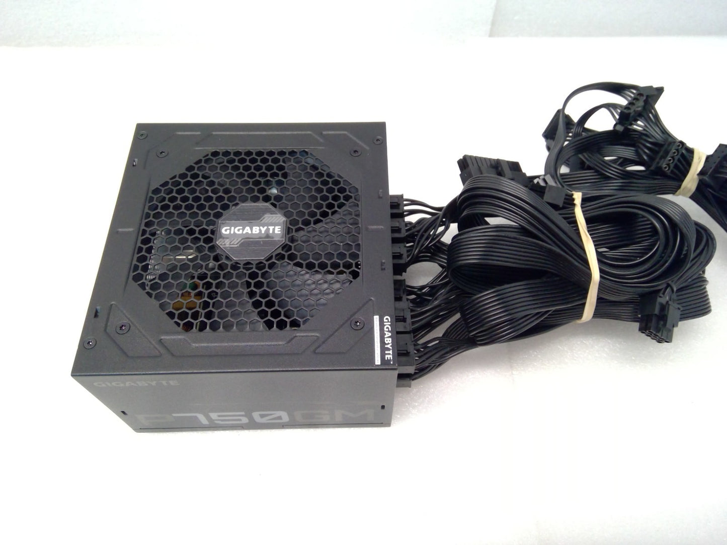 Gigabyte P750GM 80+ Gold Full Modular Power Supply PSU