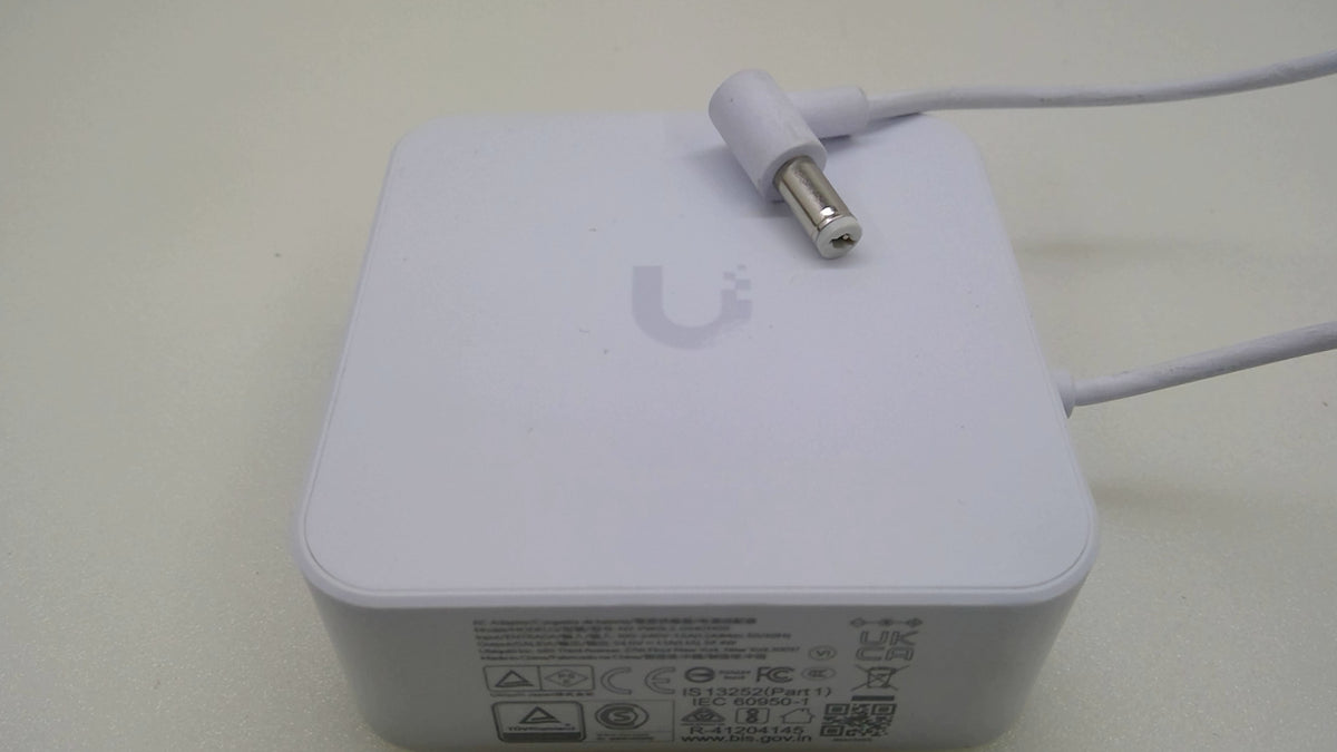 Genuine Ubiquiti NY-PW0L2-05401100 AC Adapter 54V 1.1A 59.4W 5.5x2.0mm